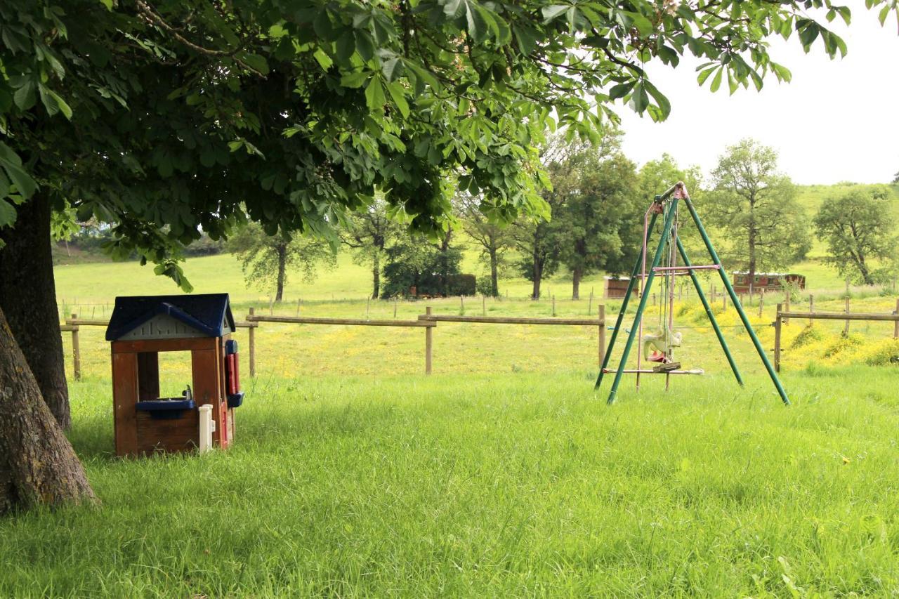 Gites Et Roulottes Au Domaine De La Trille Sainte-Foi Kültér fotó
