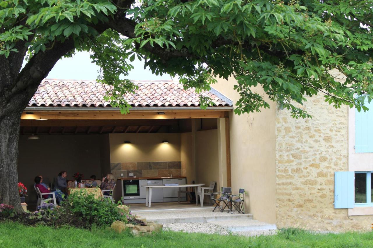 Gites Et Roulottes Au Domaine De La Trille Sainte-Foi Kültér fotó